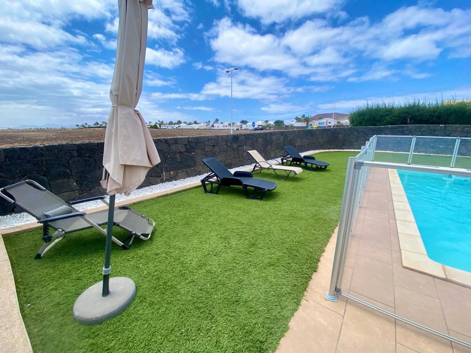 Villa Abuelo Paco - Private Heated Pool Playa Blanca  Exterior photo