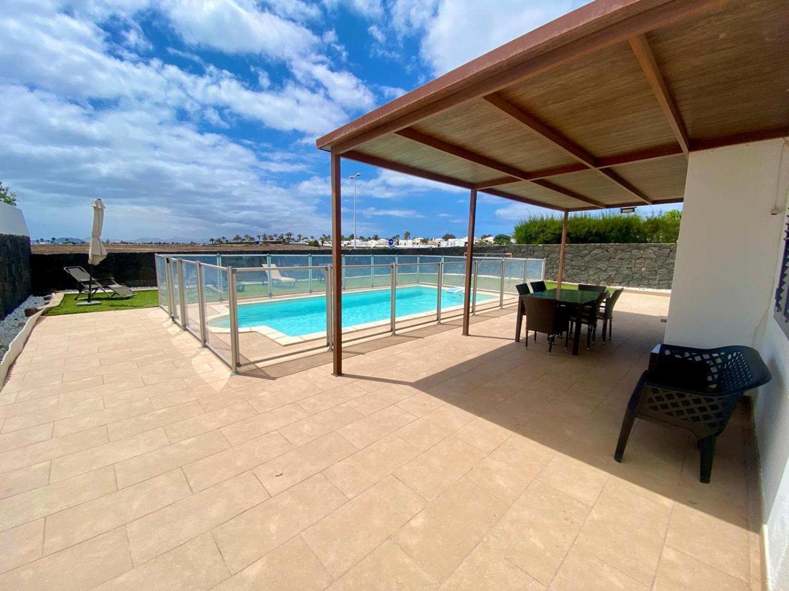 Villa Abuelo Paco - Private Heated Pool Playa Blanca  Exterior photo
