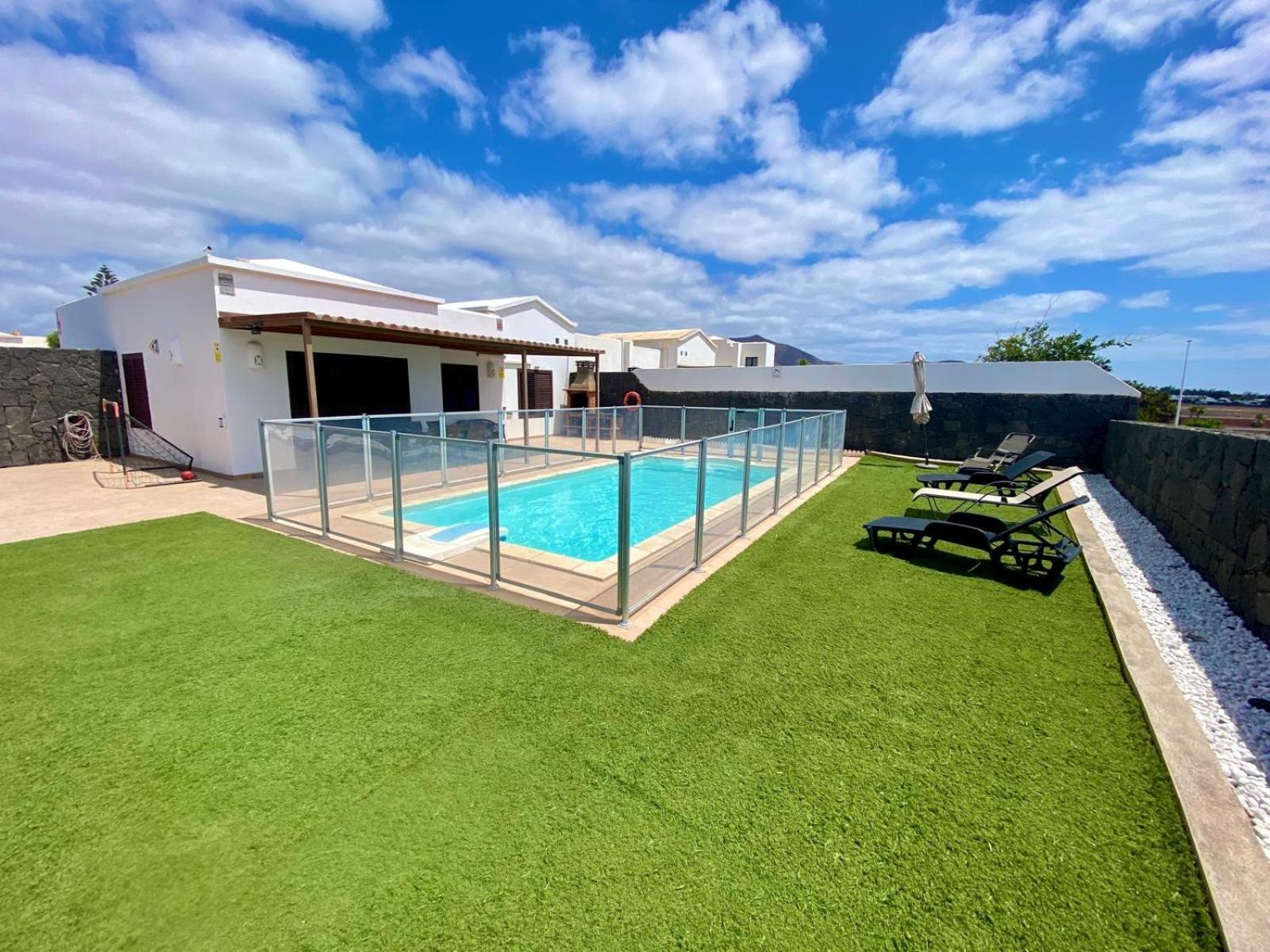 Villa Abuelo Paco - Private Heated Pool Playa Blanca  Exterior photo